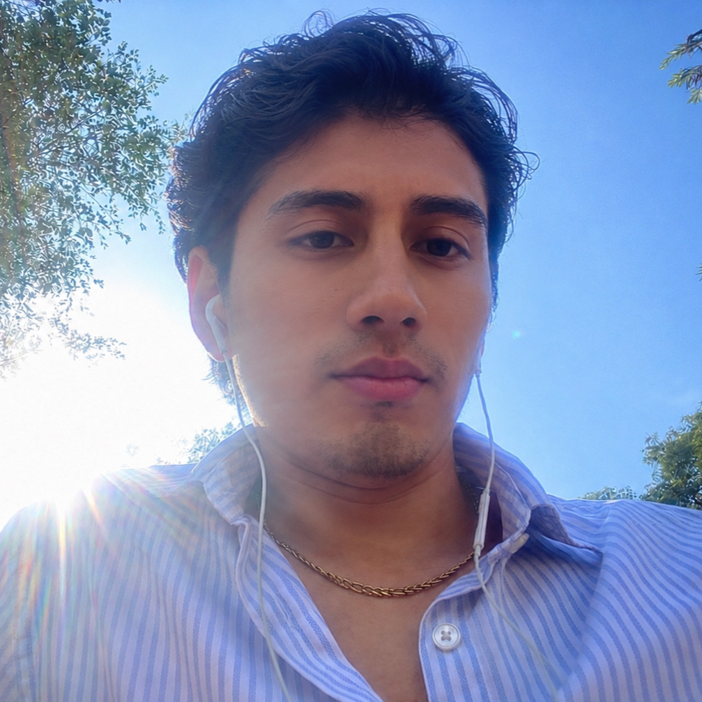 Alex Varillas